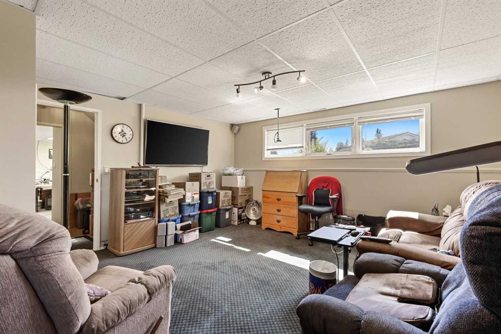 255 Penbrooke - Thumbnail 2