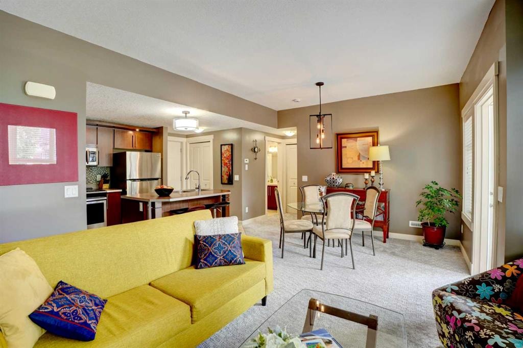 172 West Springs - Thumbnail 3