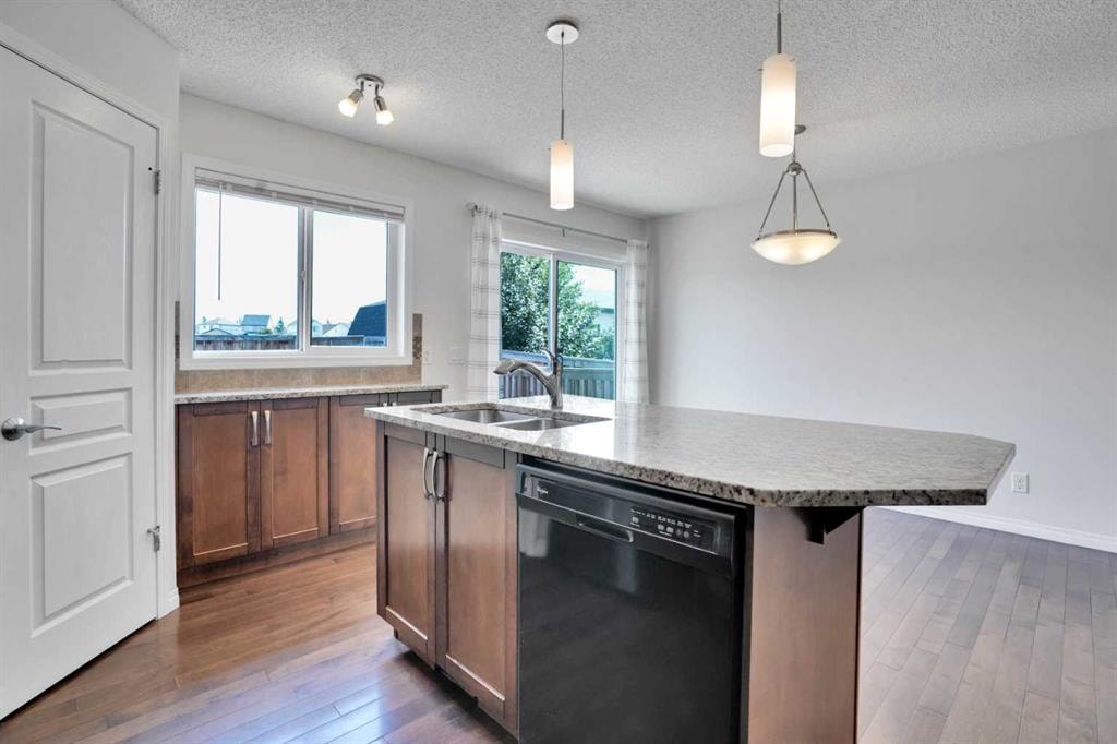 221 Elgin Meadows - Thumbnail 4