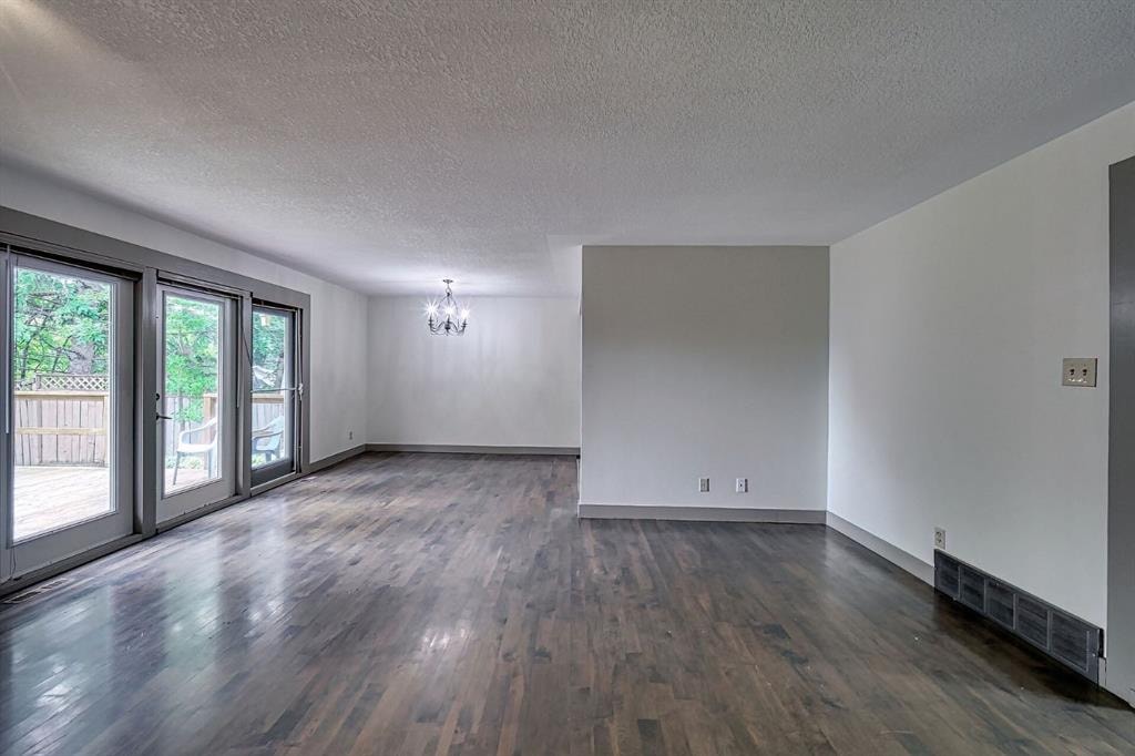 11147 Southdale - Thumbnail 3