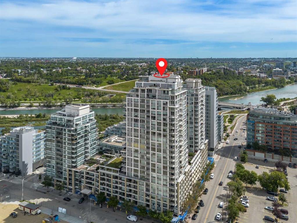 222 Riverfront - Thumbnail 4
