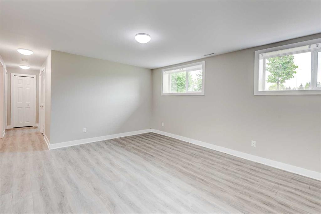 112 Selkirk - Thumbnail 3