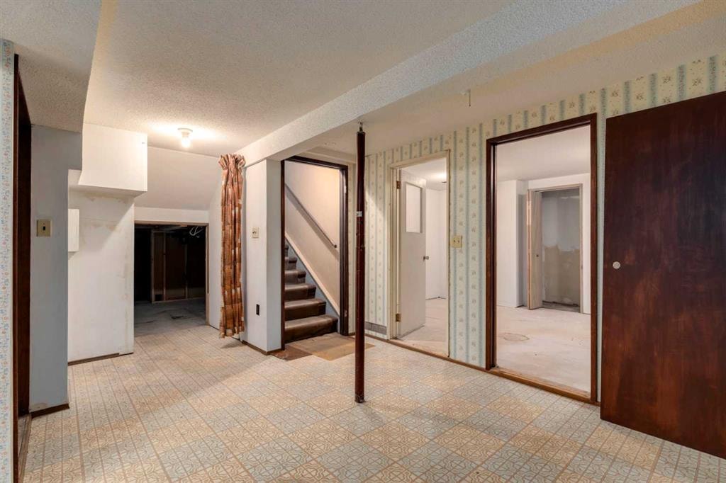 24 Strathcona - Thumbnail 4