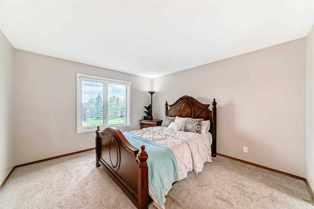 327 Riverview - Thumbnail 4