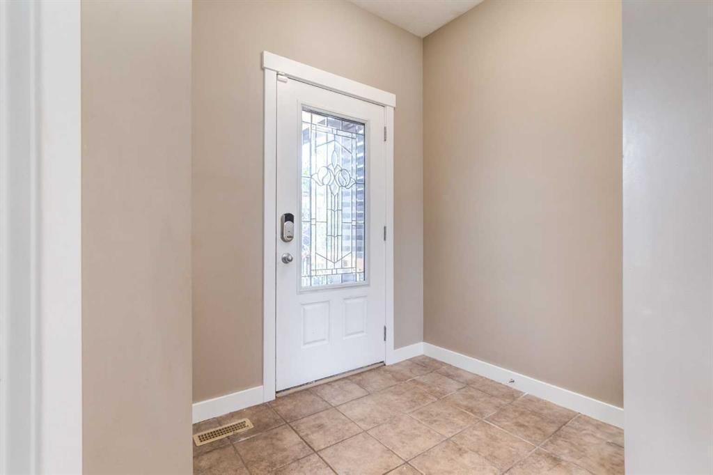 35 Bridlecrest - Thumbnail 4
