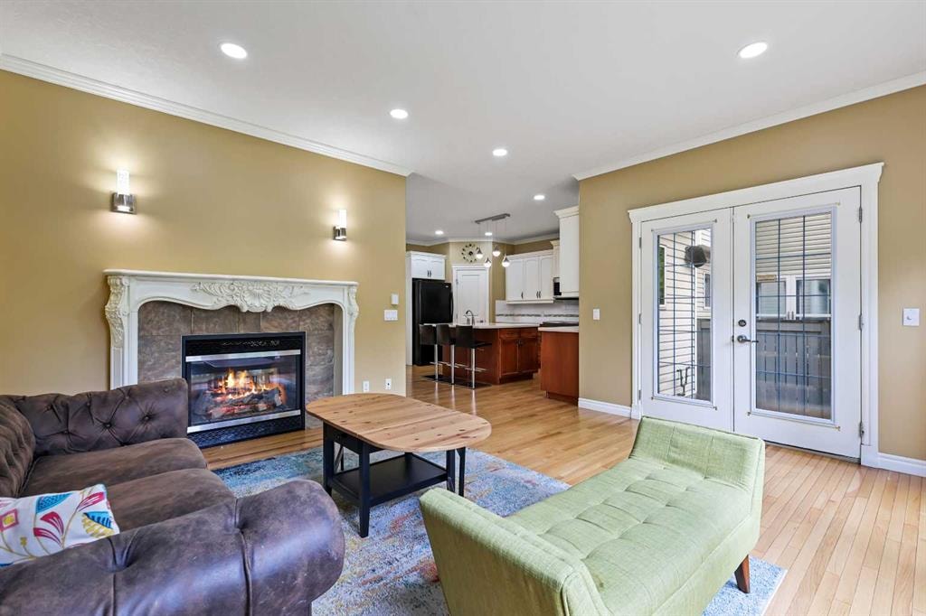 8025 Cougar Ridge - Thumbnail 2