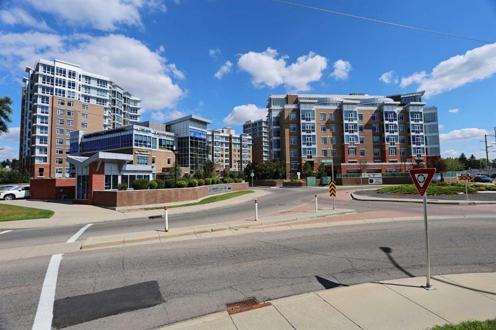 24 Varsity Estates - Thumbnail 2