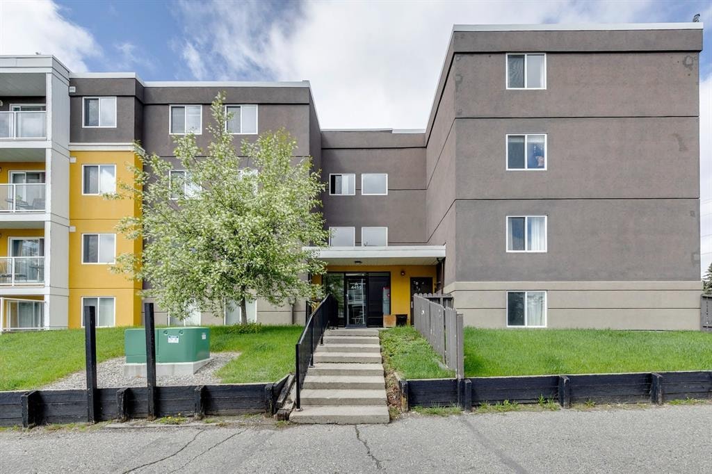 4455A Greenview - Thumbnail 2