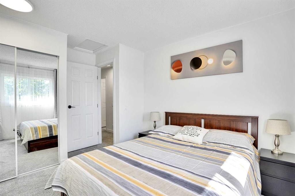 200 Shawnessy - Thumbnail 3