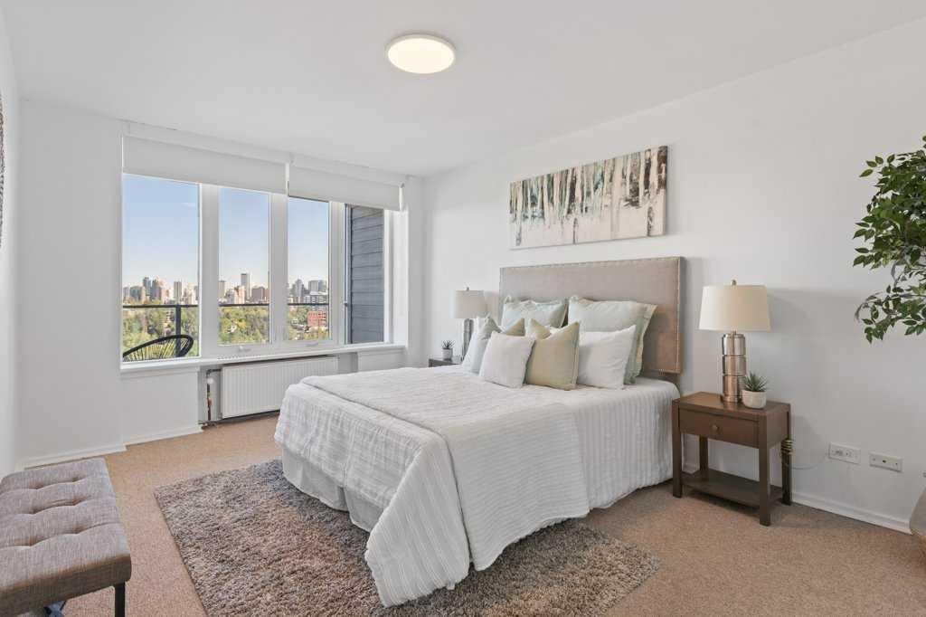 3204 Rideau - Thumbnail 2