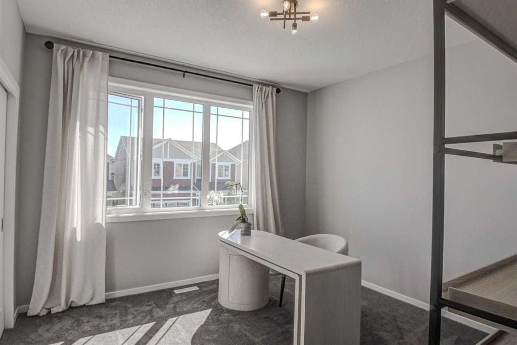 114 Yorkville - Thumbnail 3