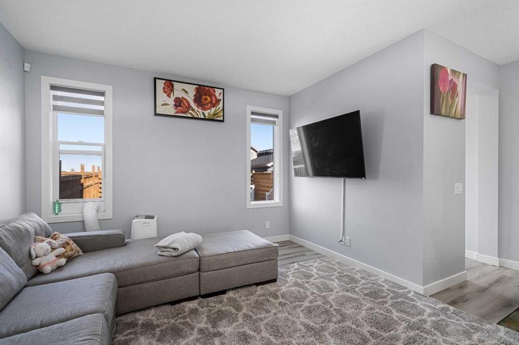 188 Evanston - Thumbnail 4