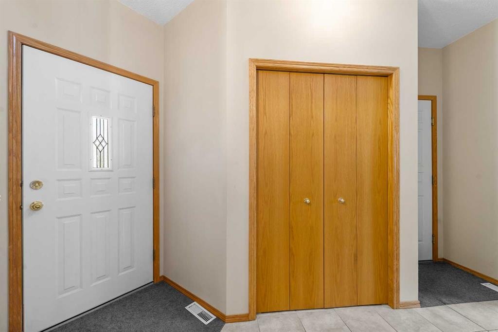 228 Douglas Ridge - Thumbnail 2