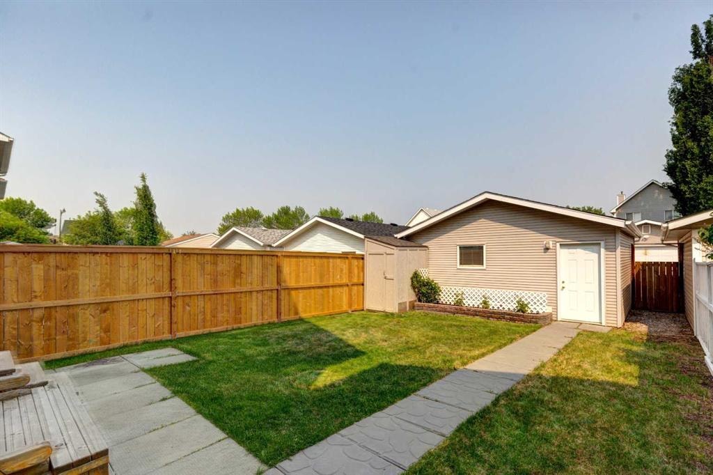 129 Prestwick - Thumbnail 3