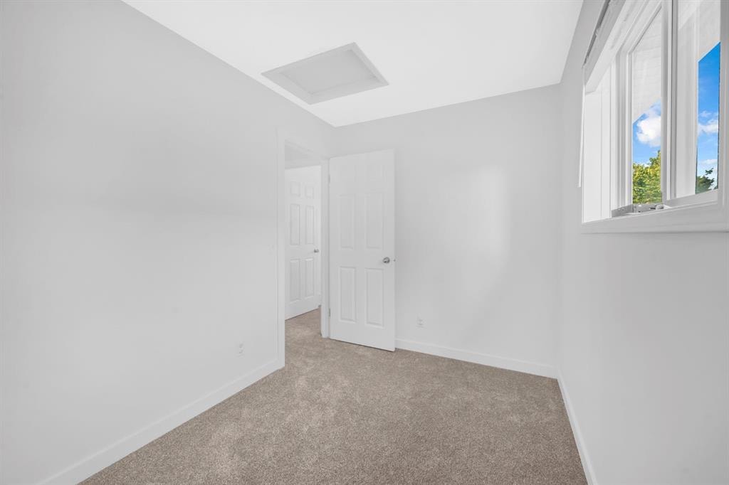 16218 Shawbrooke - Thumbnail 2