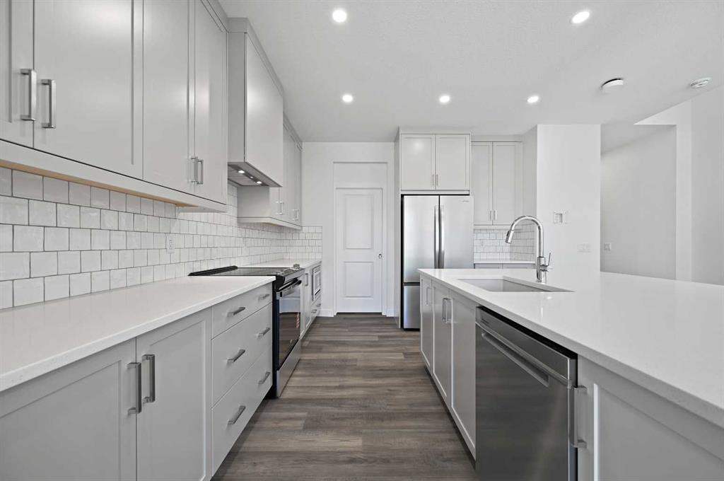 63 Corner Glen - Thumbnail 4