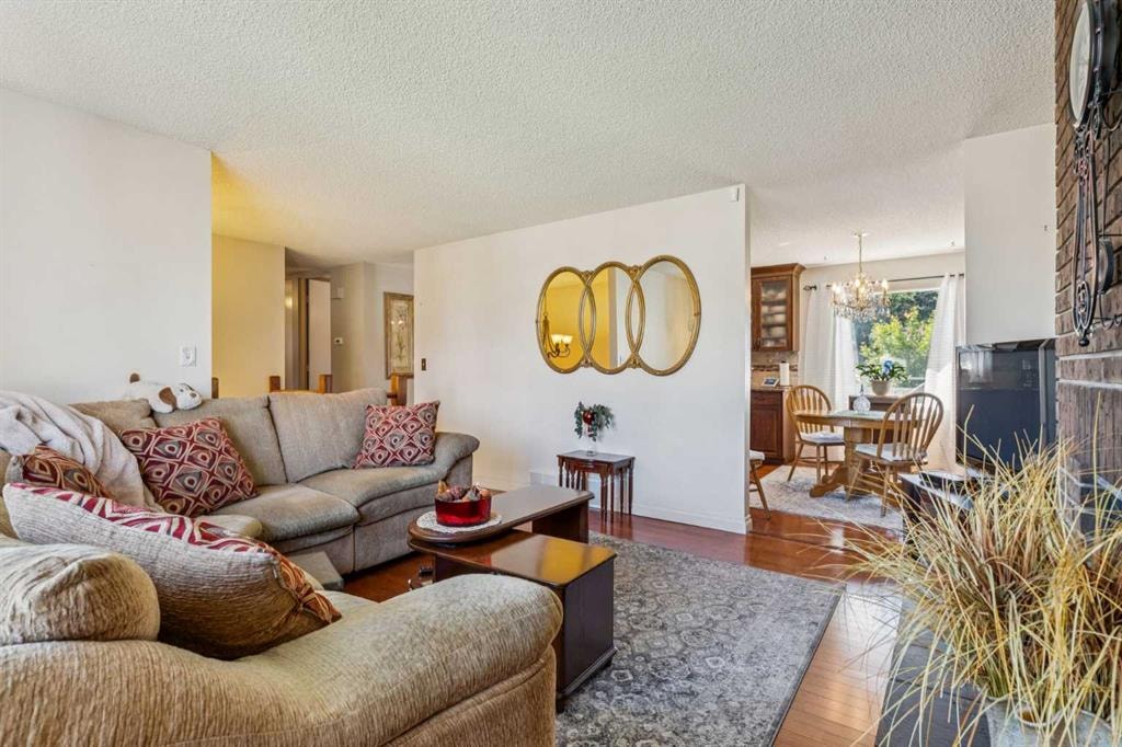 483 Cedarpark - Thumbnail 2
