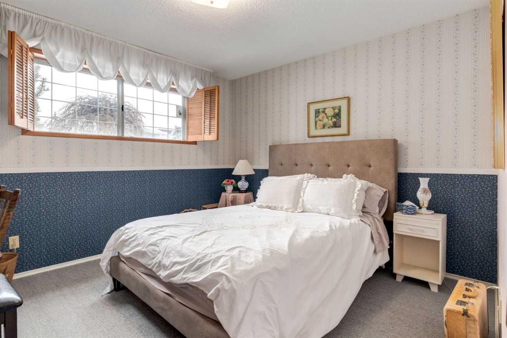 923 Middleton - Thumbnail 4
