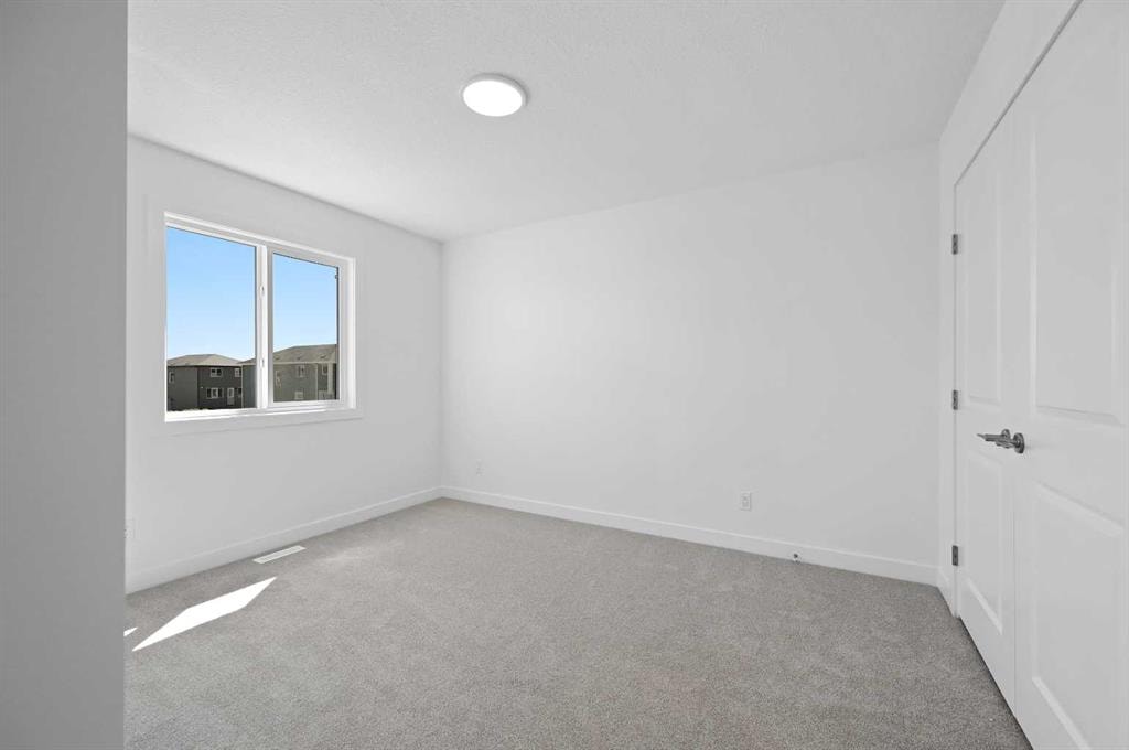 430 Corner Glen - Thumbnail 4