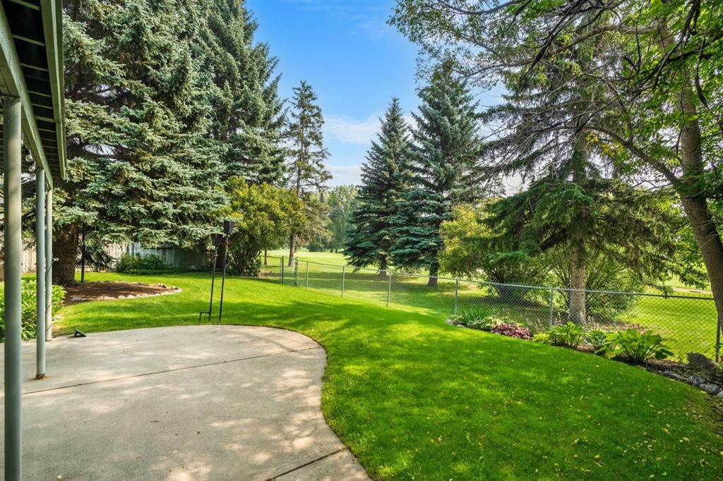 427 Willow Grove - Thumbnail 2