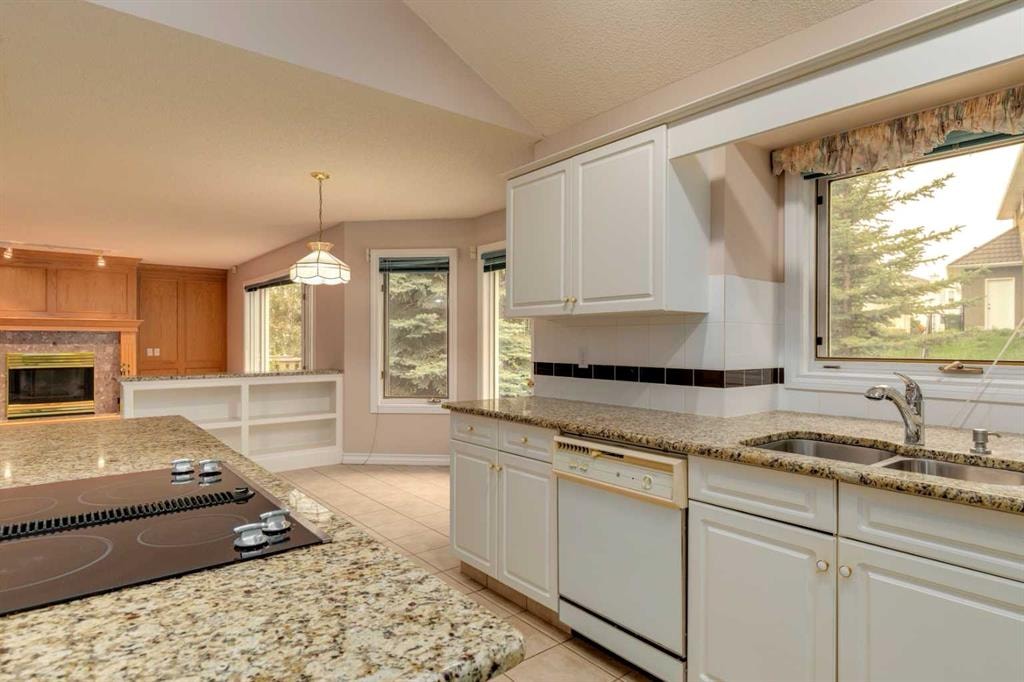10274 Hamptons - Thumbnail 2