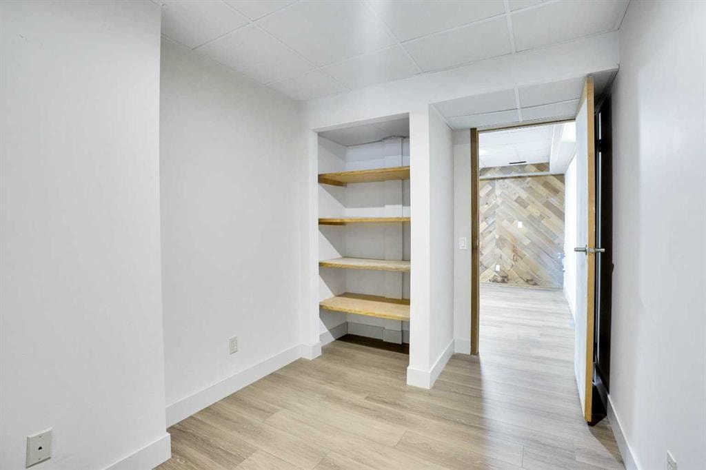 524 Whitehorn - Thumbnail 3