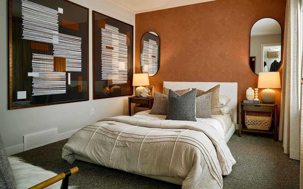 60 Howse - Thumbnail 3