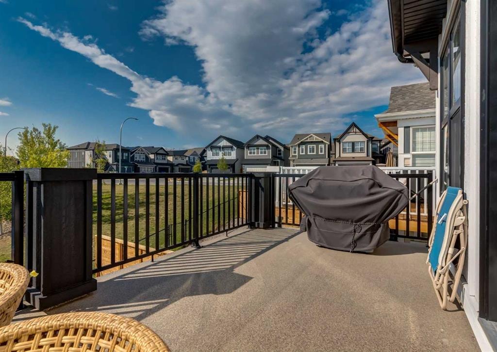 163 Arbour Lake - Thumbnail 3