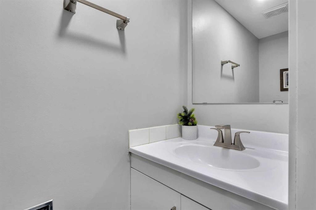 251 Rundlecairn - Thumbnail 3