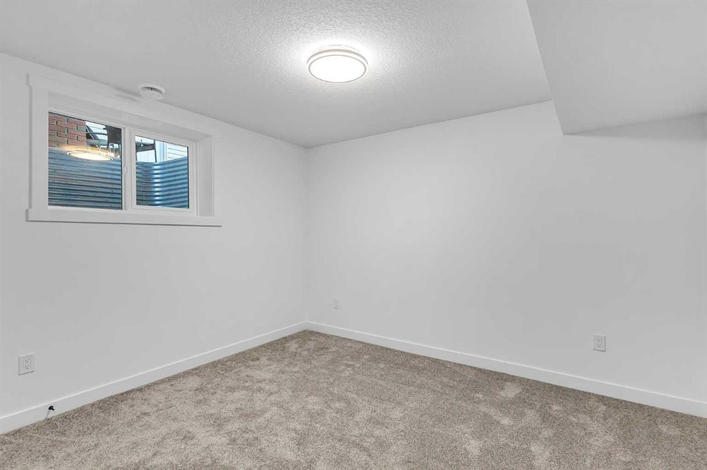 119 Macewan Glen - Thumbnail 3