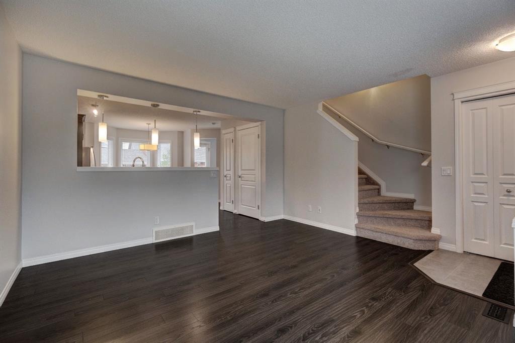 121 Auburn Meadows - Thumbnail 3