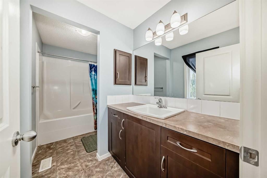 57 Brightoncrest - Thumbnail 3