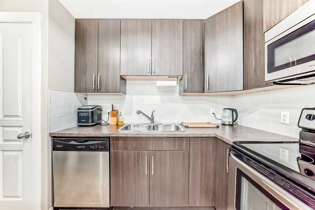 1130 Mckenzie Towne - Thumbnail 4