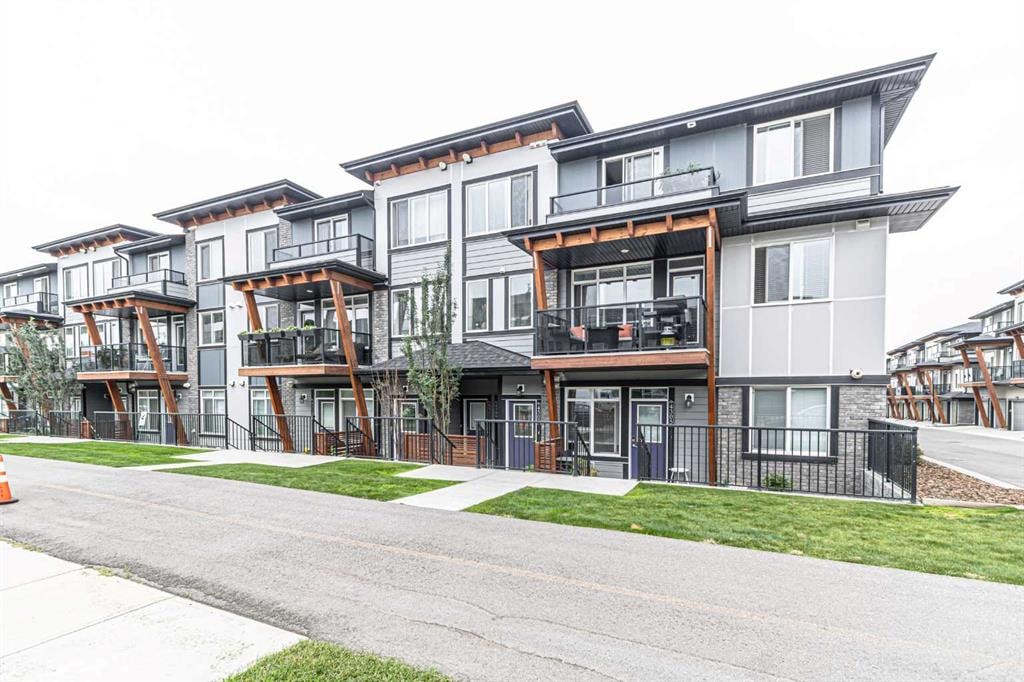 4307 Seton - Thumbnail 2