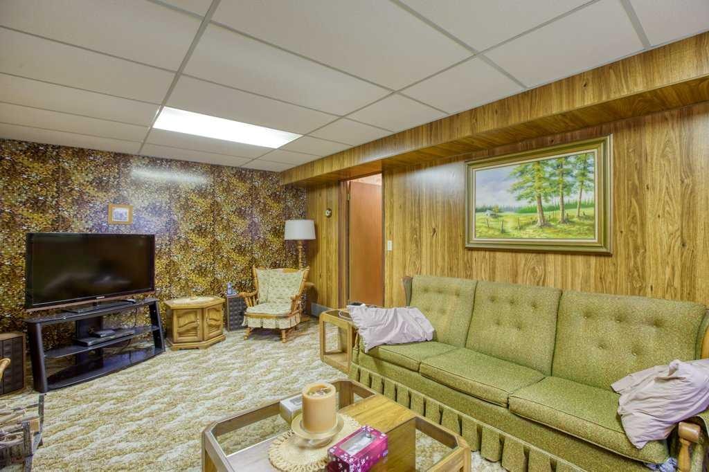 307 Silverthorn - Thumbnail 2