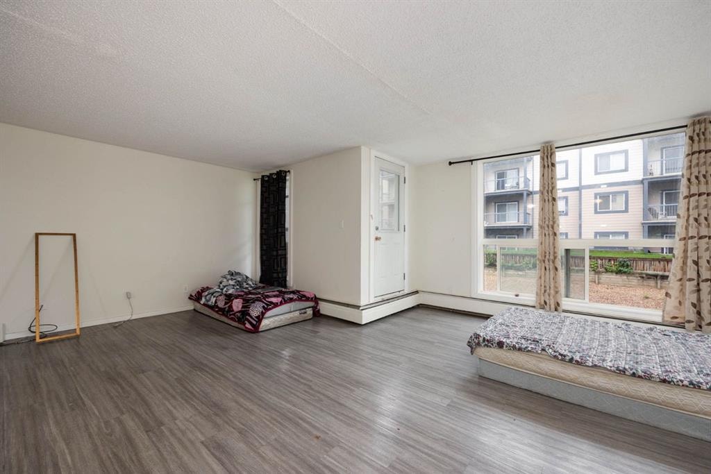 14921 Macdonald - Thumbnail 3