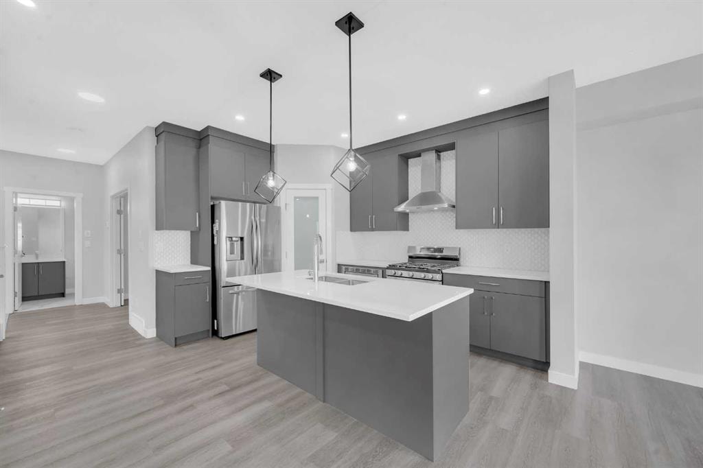 430 Corner Meadows - Thumbnail 2