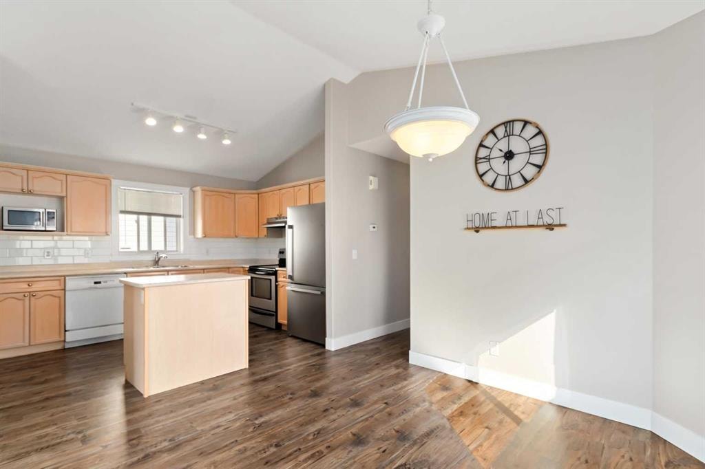 169 St. Laurent Way - Thumbnail 2