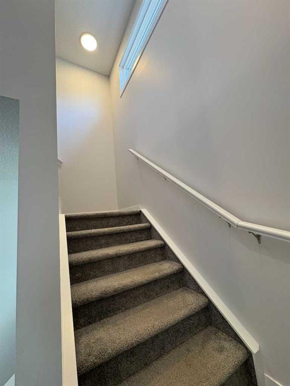 83 Corner Meadows - Thumbnail 2