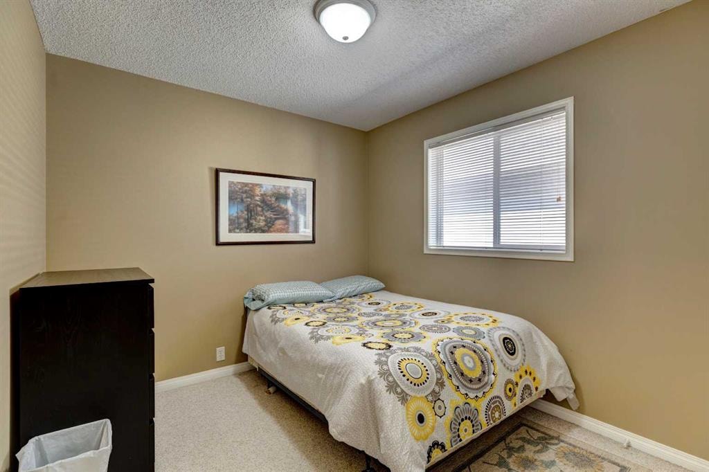 1048 Cranston - Thumbnail 4