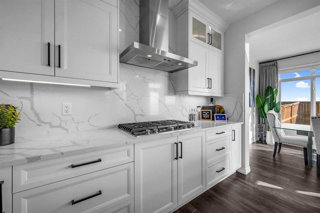 313 Corner Meadows - Thumbnail 2