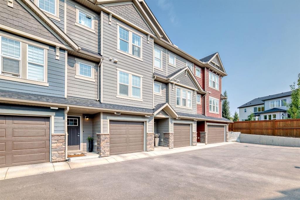 206 Cranbrook - Thumbnail 3