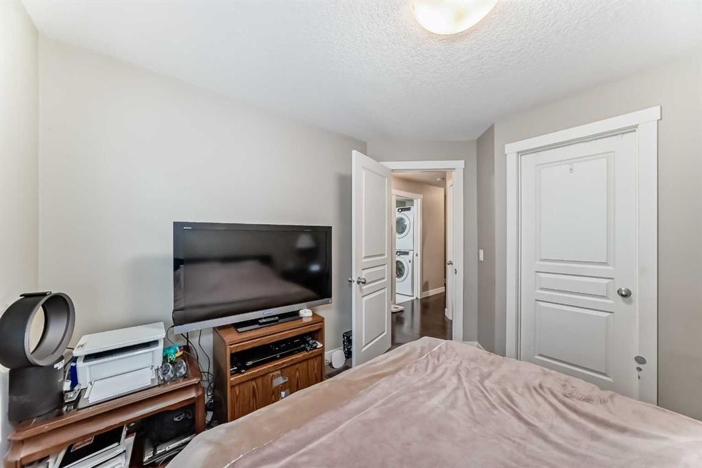 307 Mckenzie Towne - Thumbnail 4
