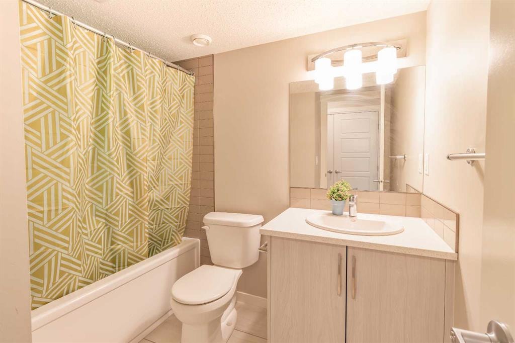 7451 Falconridge - Thumbnail 4