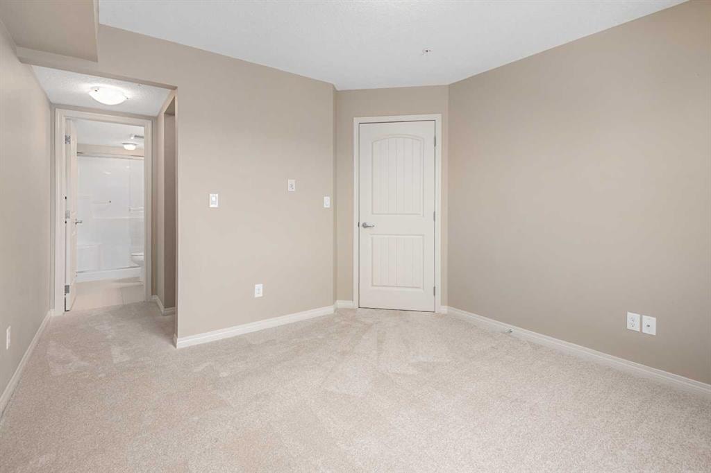 406 Cranberry - Thumbnail 4