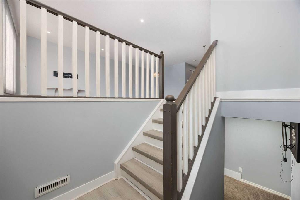 226 Windsor - Thumbnail 4
