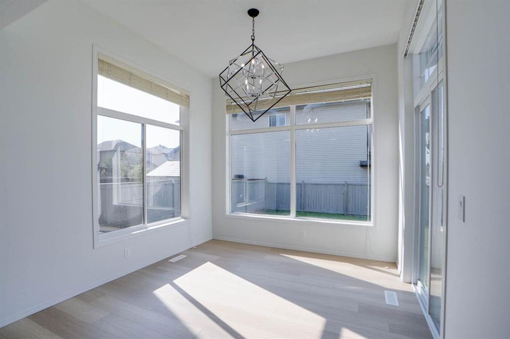 382 Brightonstone - Thumbnail 2