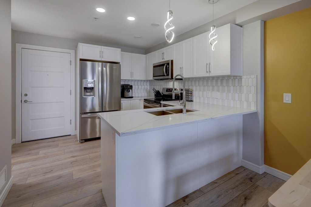 450 Kincora Glen - Thumbnail 4