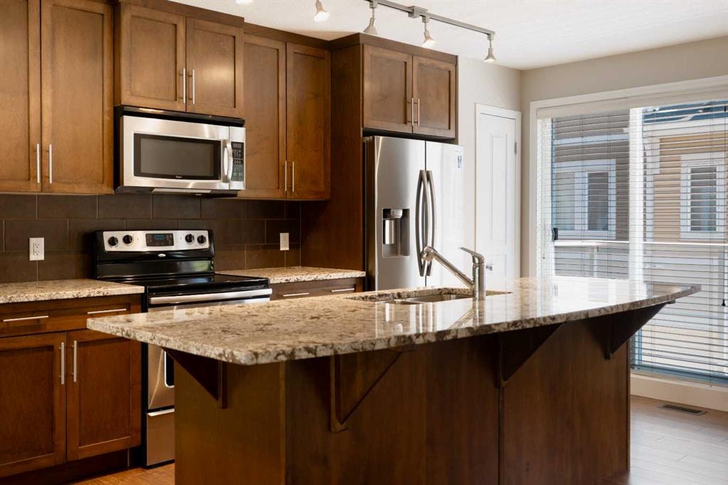 1515 Auburn Bay - Thumbnail 3