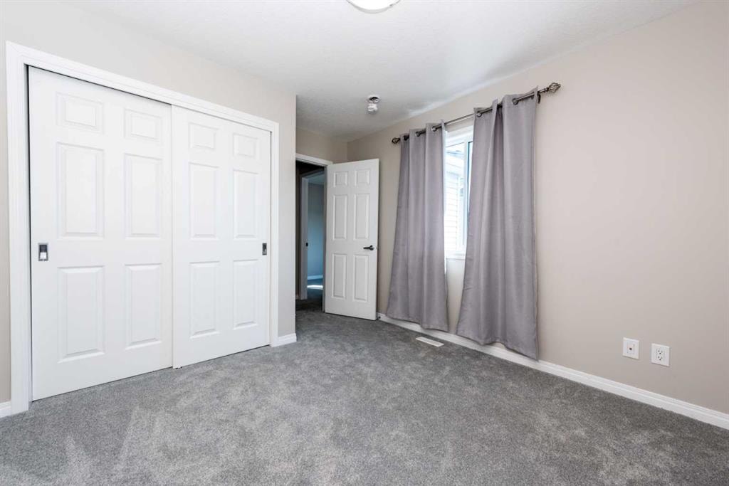 324 Carrington - Thumbnail 3